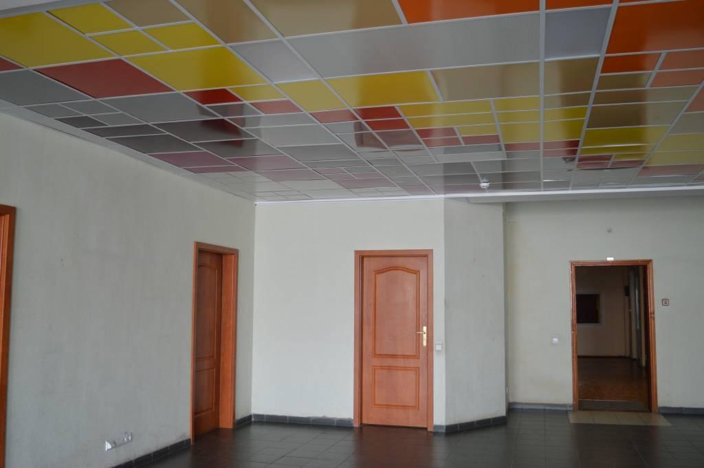 цветной потолок