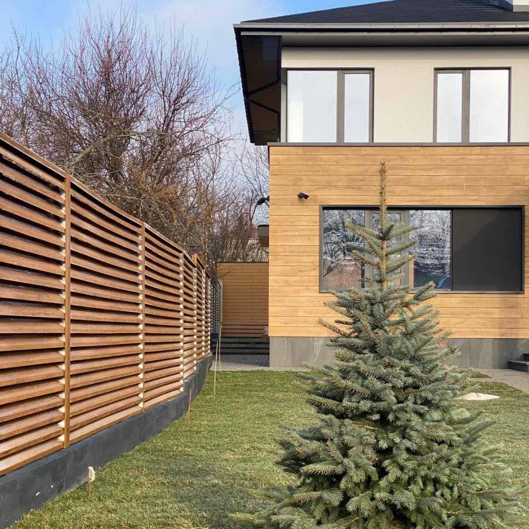 паркан для будинку