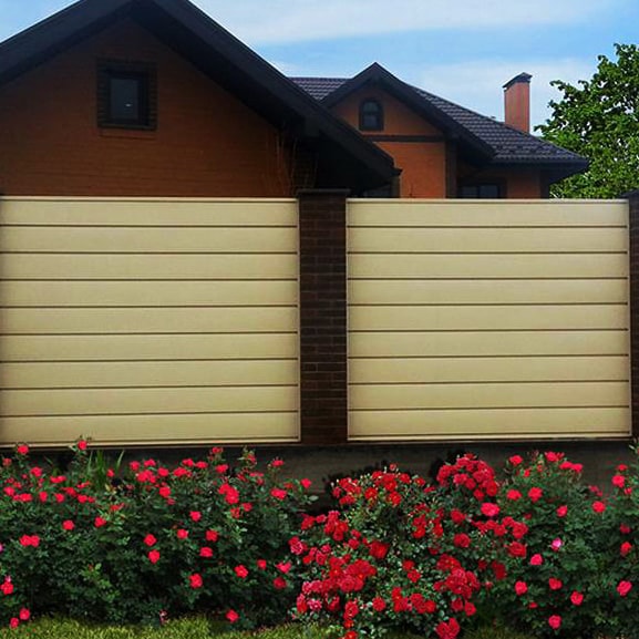 металлические заборы и ограждения