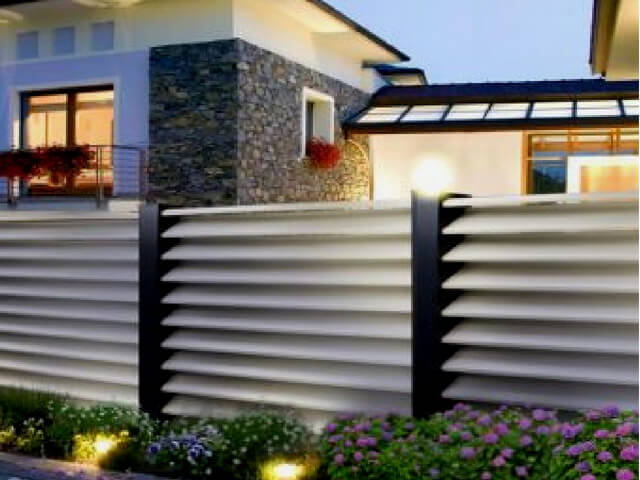 паркан для будинку